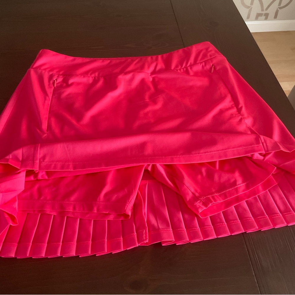Tail Women’s Skort Pleated Detail Size M
